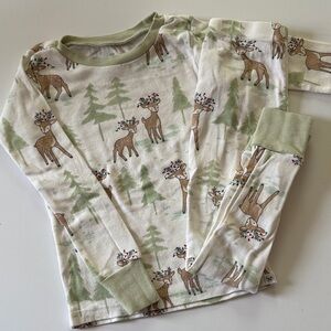 The Honest Company Christmas Kids Size 6 Pajamas